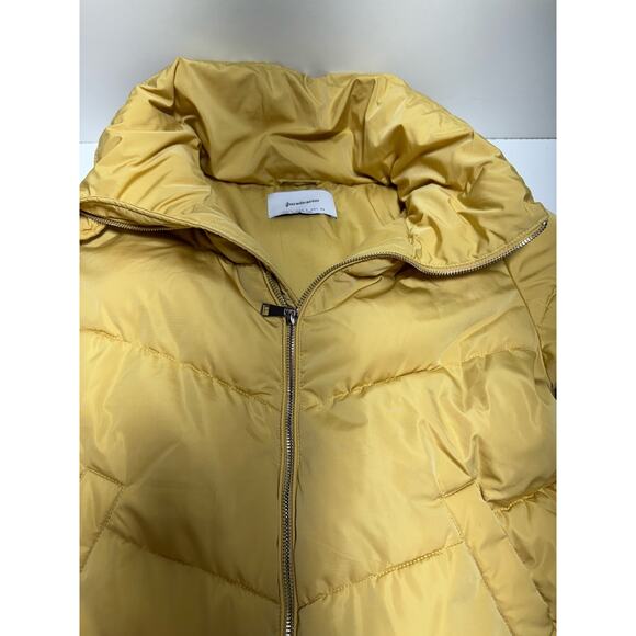 Stradivarius Women’s Puffer Coat Size Small Yellow Gold Cozy Core - Picture 5 of 14